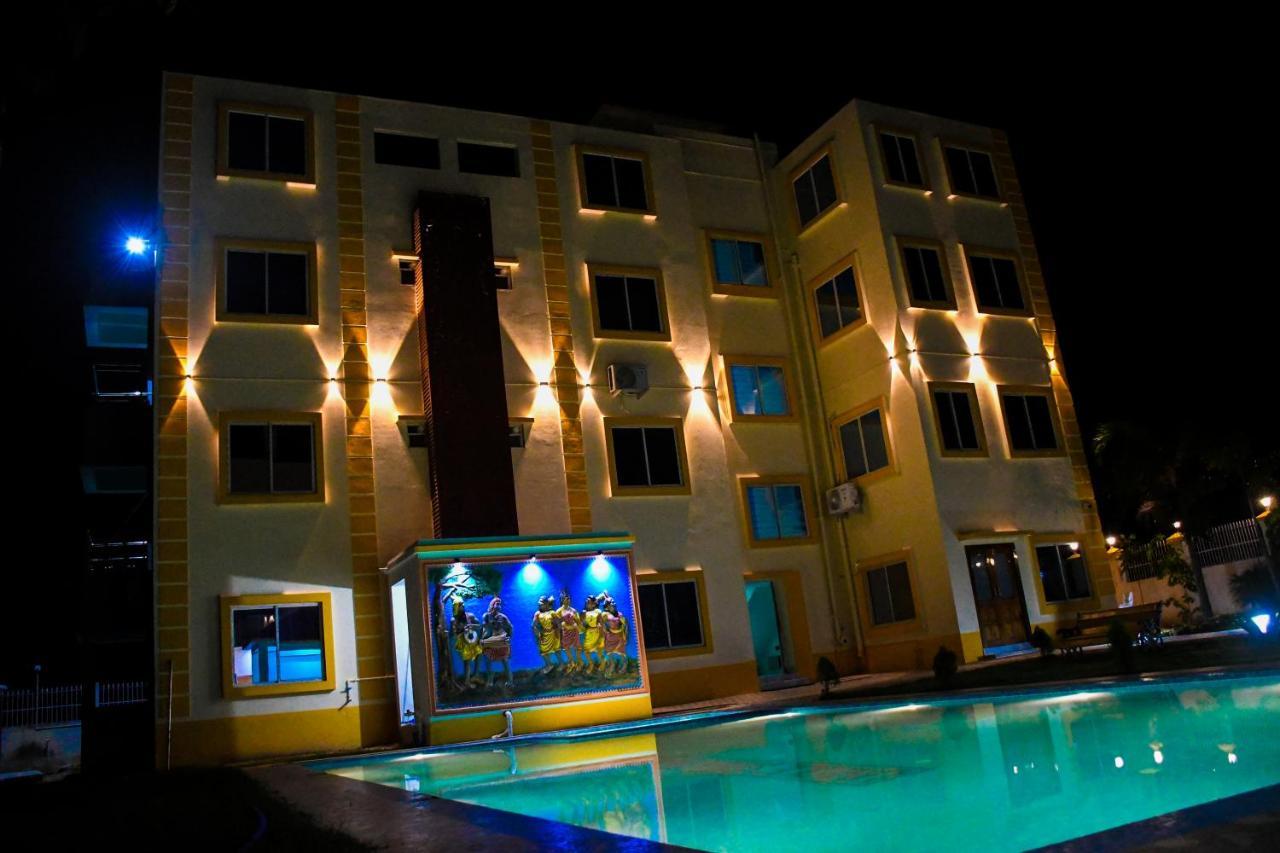 Unique Shantiniketan Otel Sri Niketan Dış mekan fotoğraf