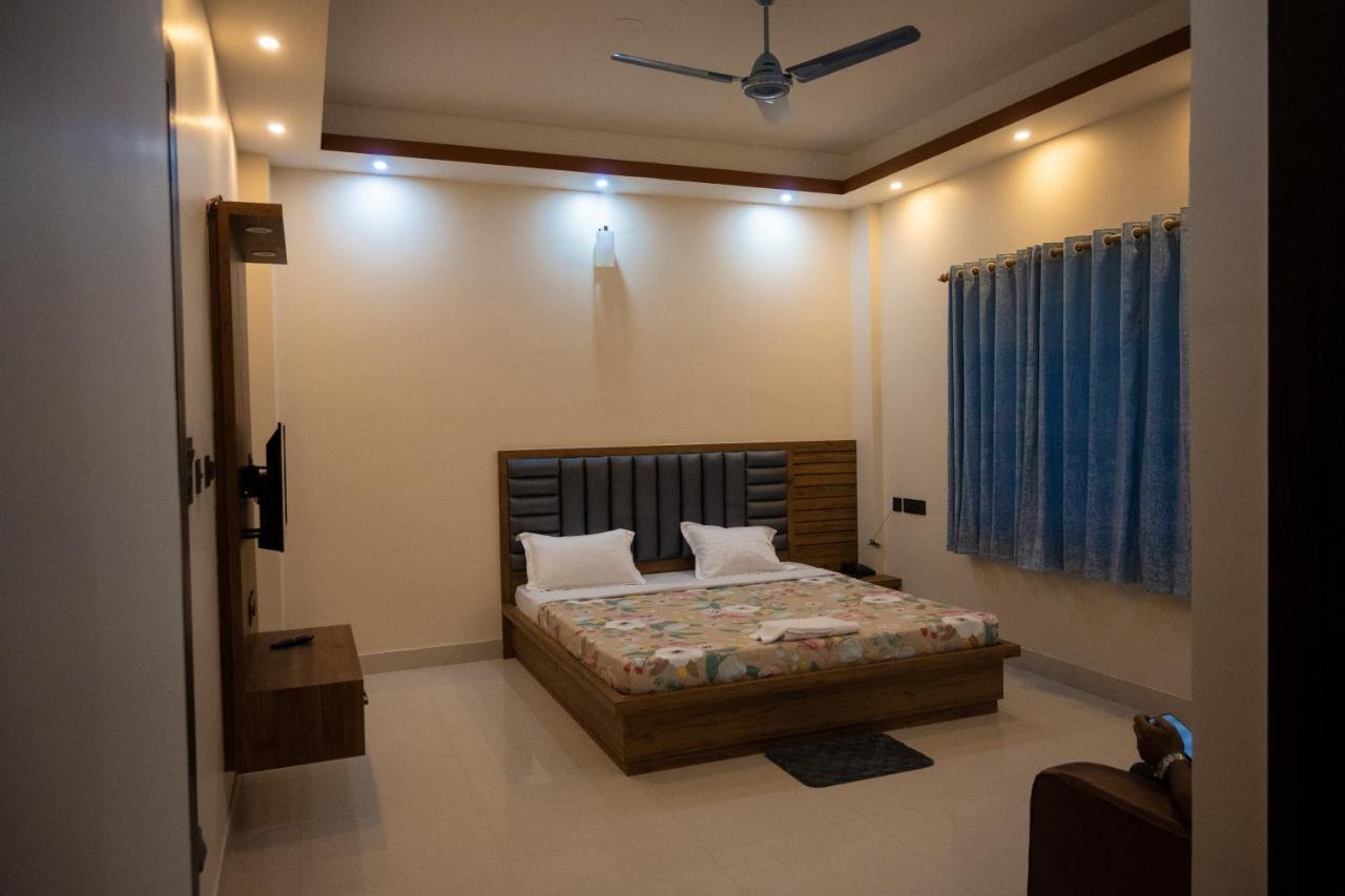 Unique Shantiniketan Otel Sri Niketan Dış mekan fotoğraf