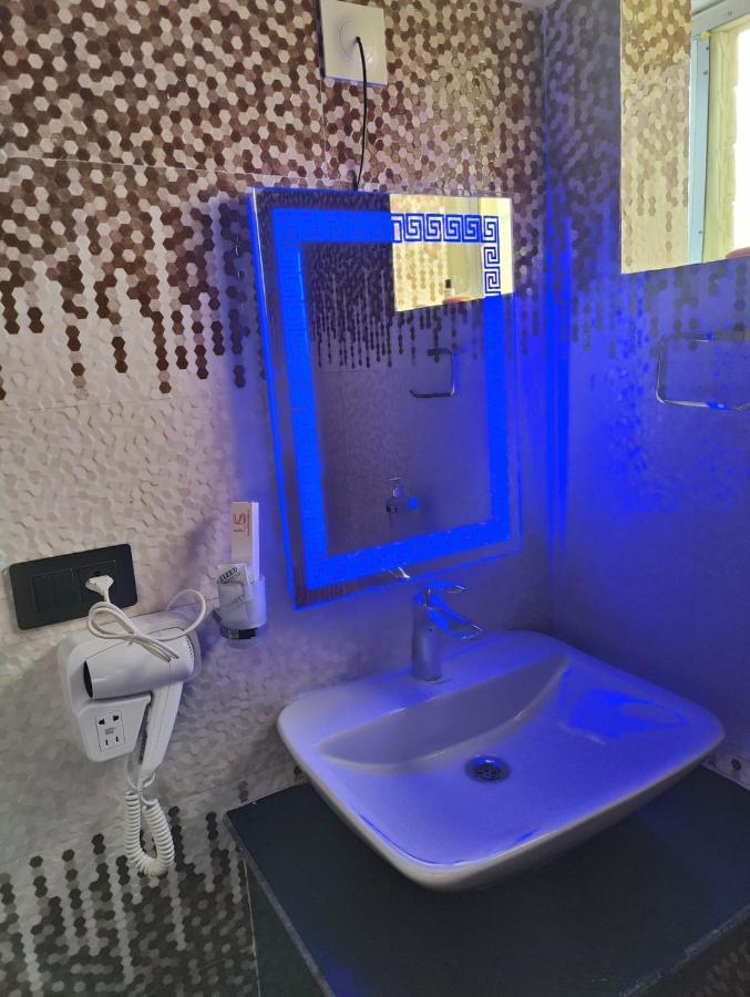 Unique Shantiniketan Otel Sri Niketan Dış mekan fotoğraf